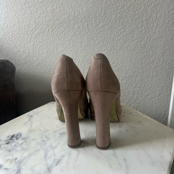 UNISA suede round toe platform pump - Picture 2 of 3